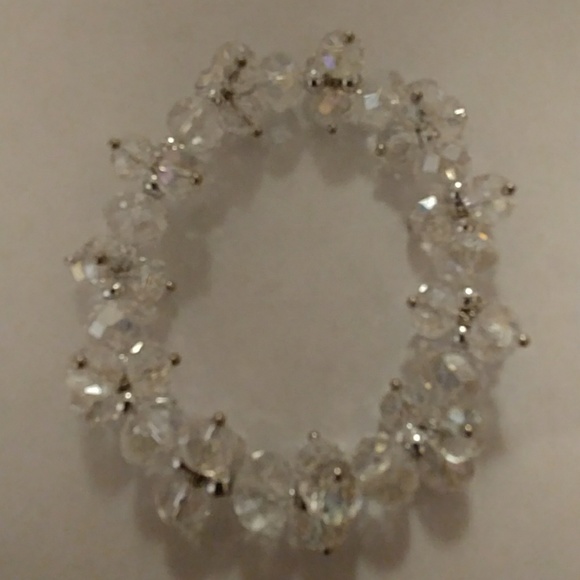 Crystal Clear Metallic Bracelet - Picture 4 of 8